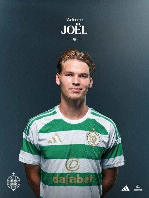 Góc Nhìn J88: Chính thức: Celtic ký tiền vệ PSV Van den Bergh, hợp đồng 4+1 