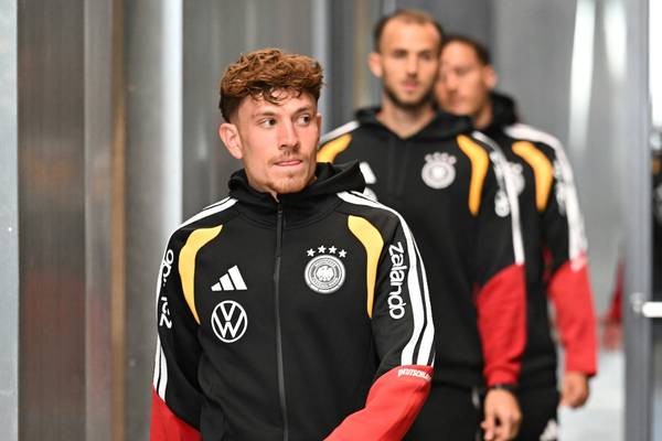 Góc Nhìn J88: Báo Đức: Klopp có sáu ứng viên hậu vệ phải, ông rất thích Treu